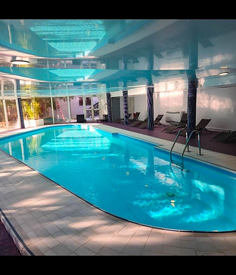 Chambre Hôtel Ibiza Spa - Hammam - Jacuzzis - Piscine Chauffée
