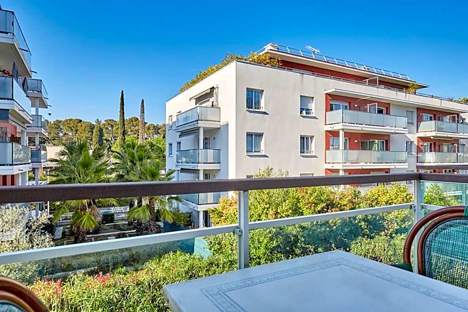 Appart'hôtel Odalys City - Antibes Olympe