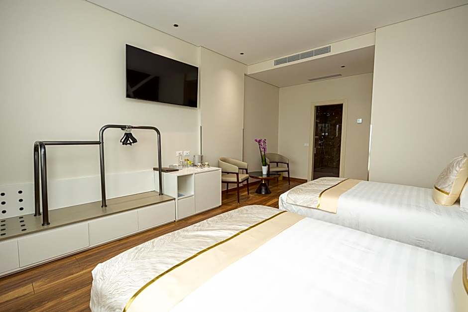 Sky Hotel Tirana