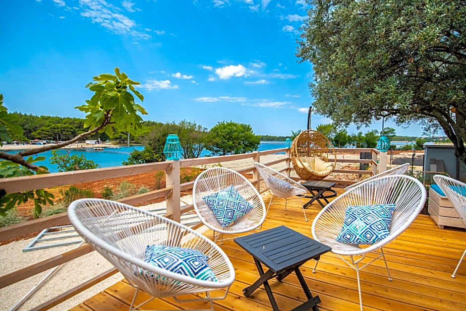 Arena One 99 Glamping