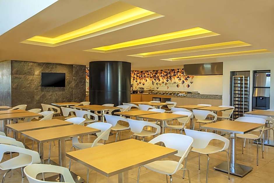 Fiesta Inn Express Queretaro Constituyentes