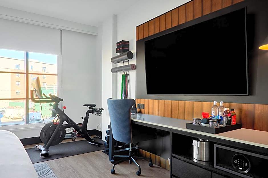 The Godfrey Detroit, Curio Collection by Hilton