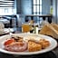 100 Pipers Hotel