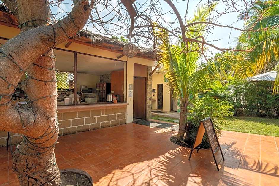 Rojo Manglar Acapulco