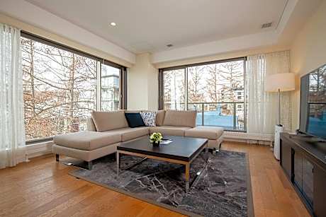 1-Bedroom Annupuri Mountain View King Suite