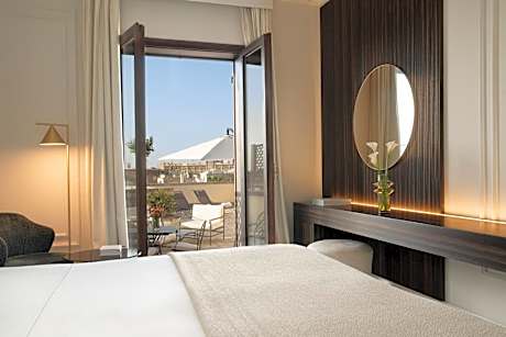 Deluxe Double Room with Terrace