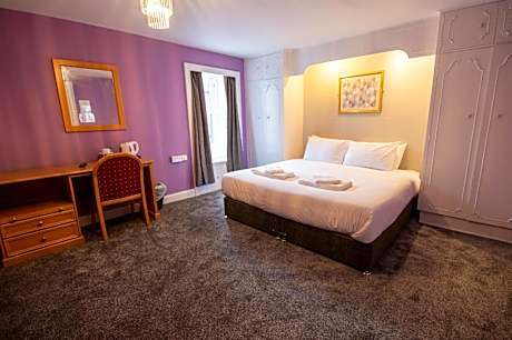 Double Room with Shared Bathroom