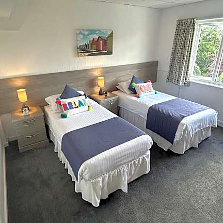 Superior Twin Room with Garden View