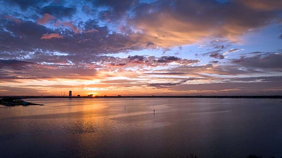 Horseshoe Lake Charles - A Caesars Rewards Destination