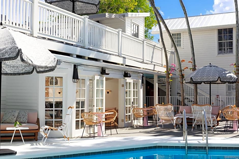 Lighthouse Hotel - Key West Historic Inns