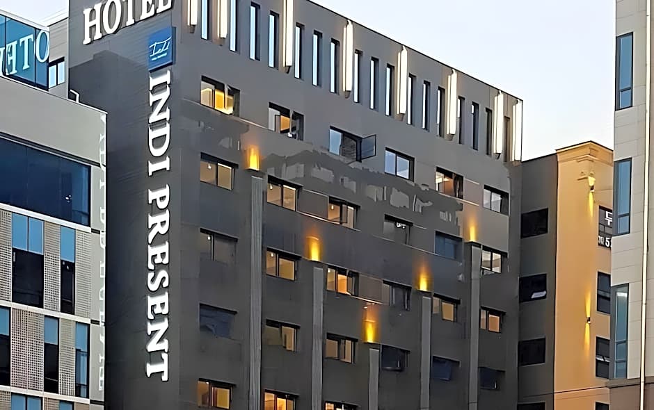 Guri Galmae Indi Present Hotel