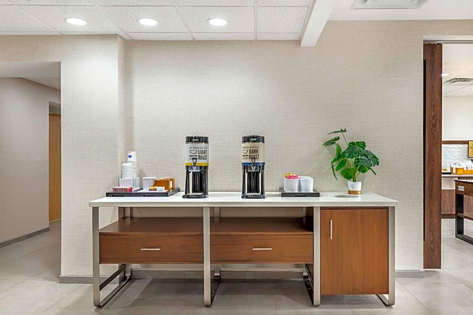 Hampton Inn By Hilton Petersburg-Ft. Lee