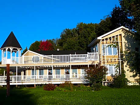 Dans Les Bras de Memphré