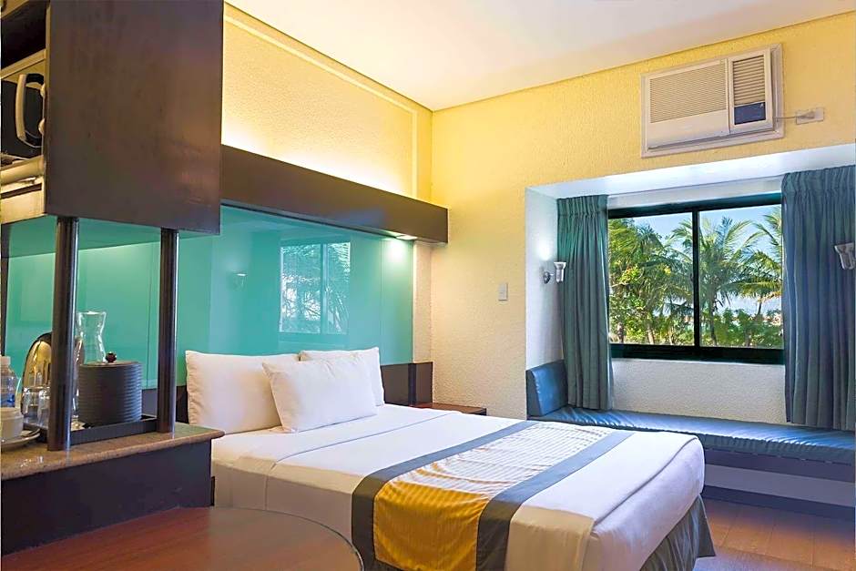 Microtel by Wyndham Cabanatuan