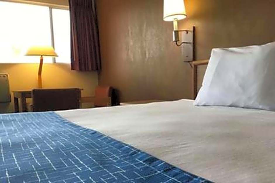 Travelodge by Wyndham Powell