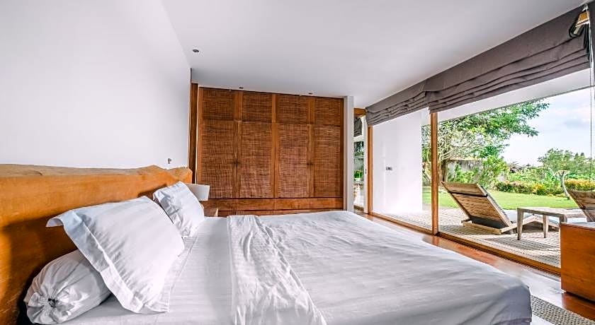 Jimbaran Balangan Beach Front Villa Nakar