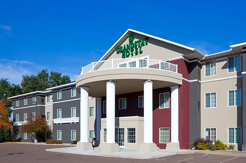 GrandStay Residential Suites Hotel - Eau Claire