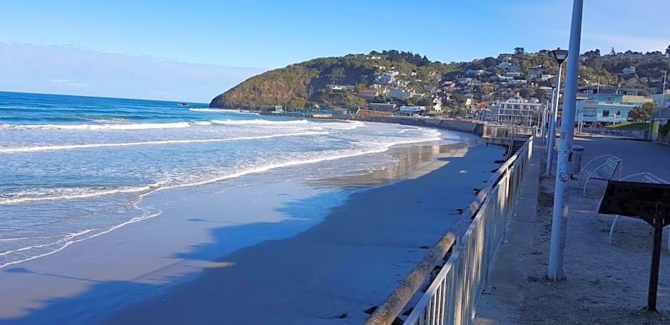 Rosemount B&B by the Sea St Clair