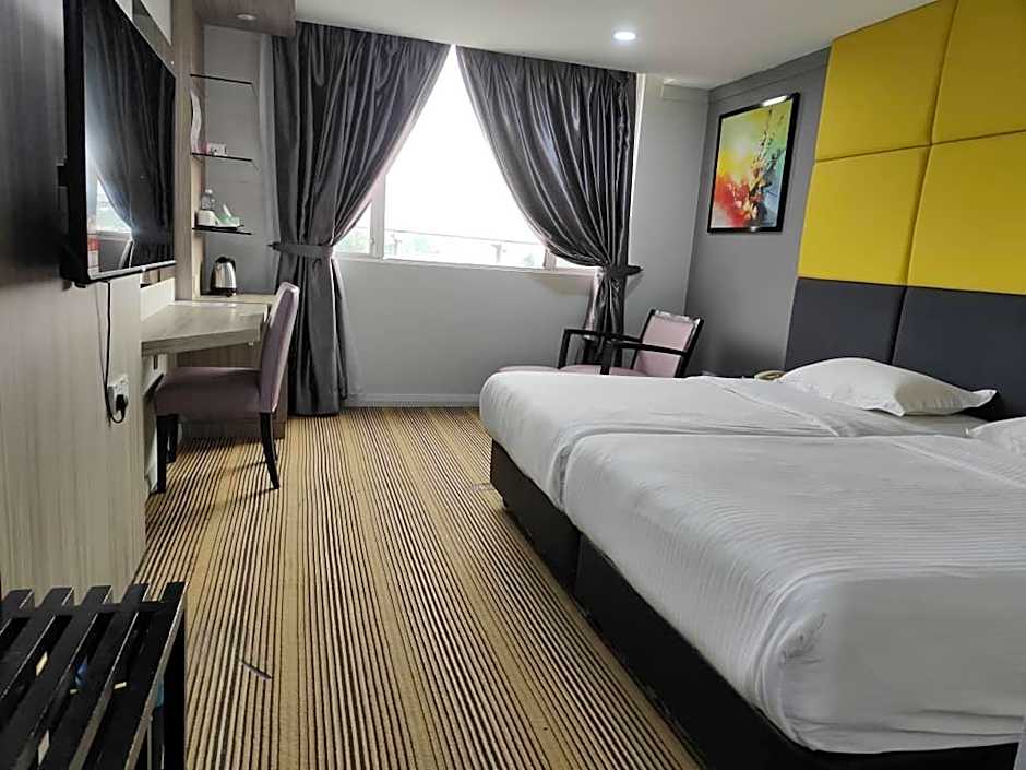 Country Network Hotel