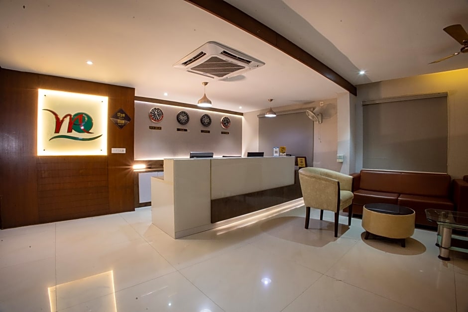 Metro Plaza Hotel by RAK Rooms