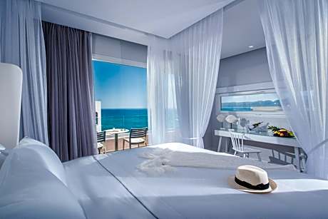 Mari Kristin Beach Hotel