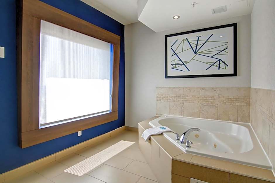 Holiday Inn Express Hotel & Suites Toronto - Markham By IHG