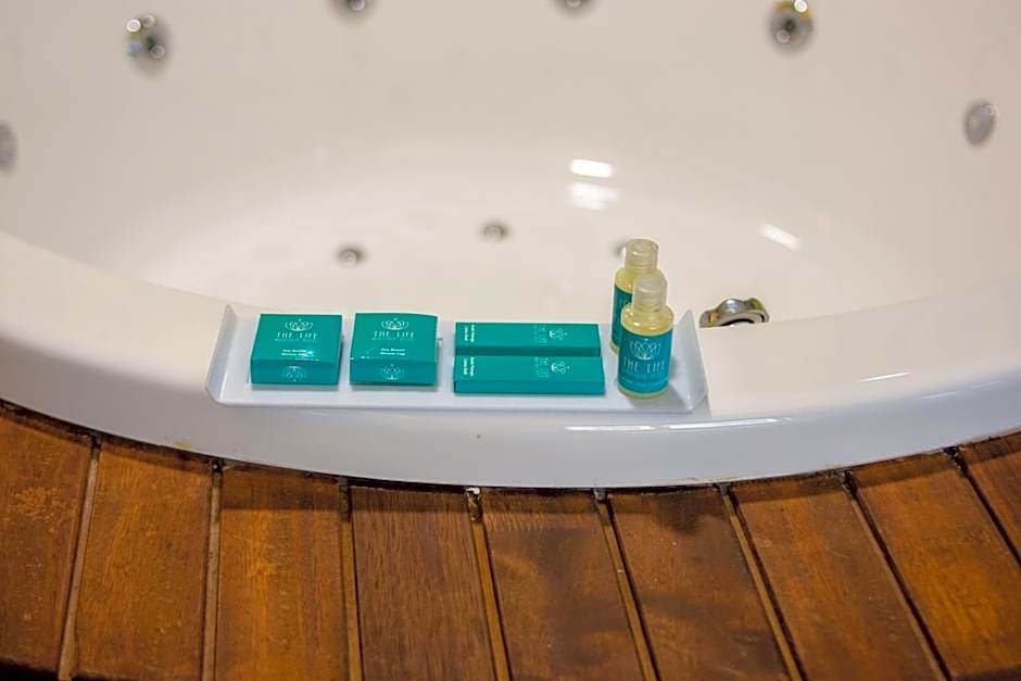 The Life Hotel & Spa