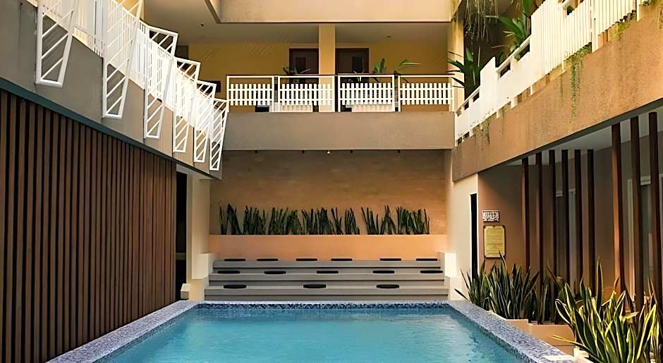 THE RIVAVI LEGIAN