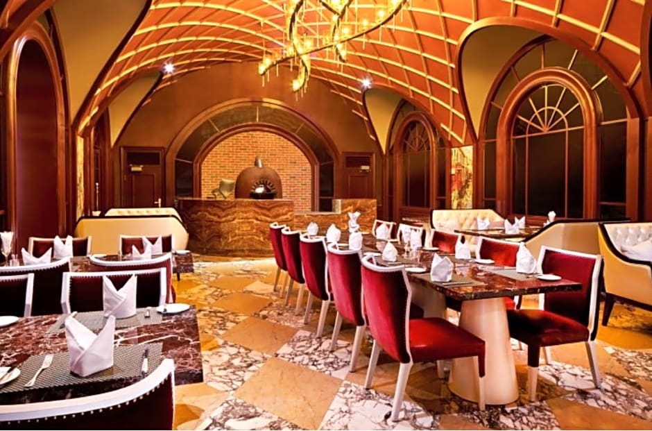 Crowne Plaza Zhengzhou By IHG