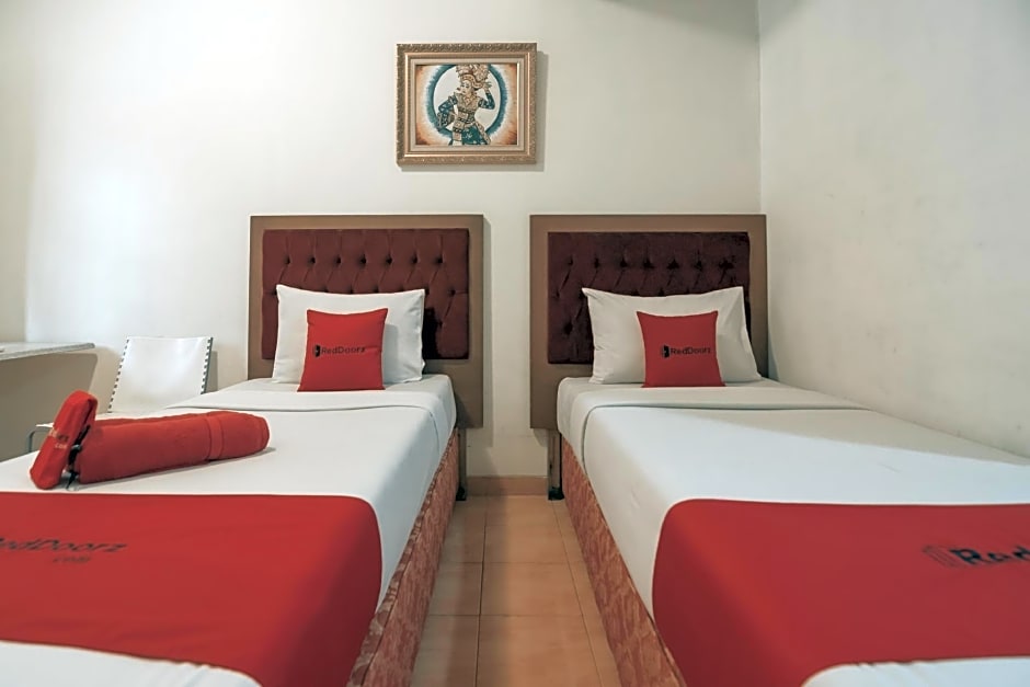 RedDoorz @ Buah Batu 3