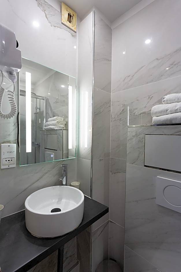 Hôtel Léonard de Vinci II