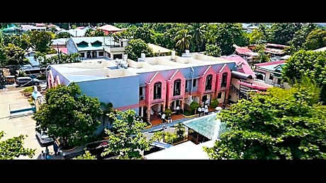 Manora Apartments and Guest House