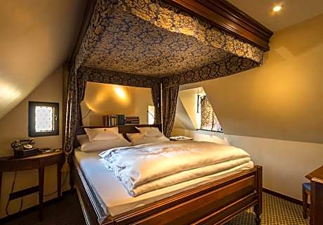 Suite with River View