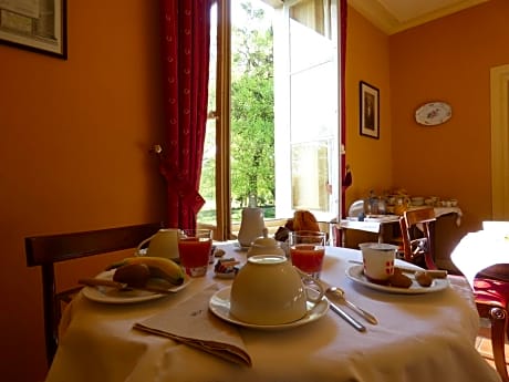 Logis Domaine De Chatenay