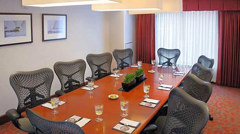 Hilton Garden Inn Portland Downtown Waterfront