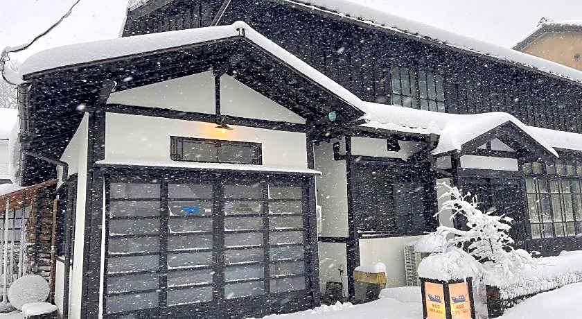 B&B MIKAWA - Kanazawa Fish Harbour