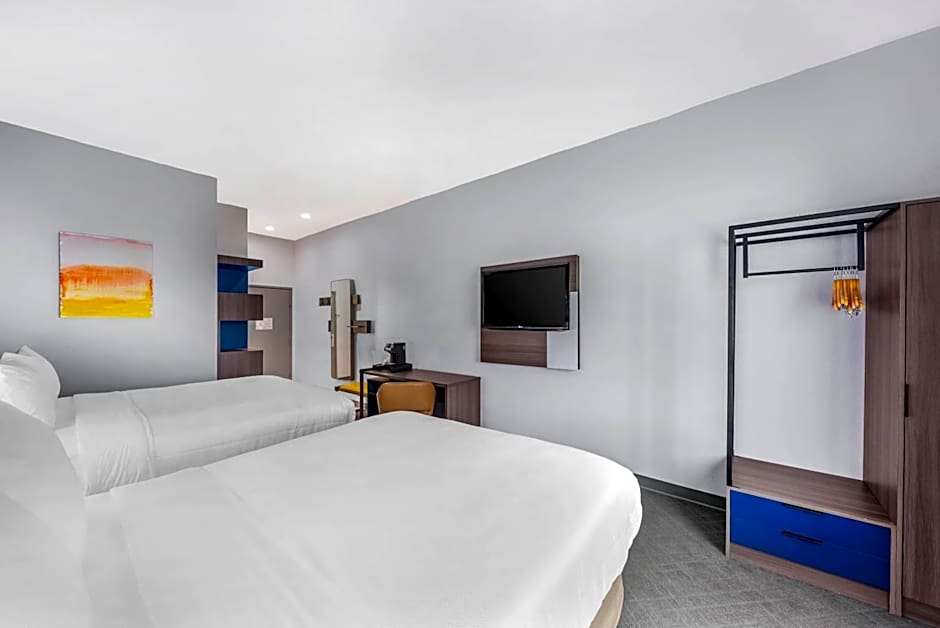 Comfort Inn & Suites