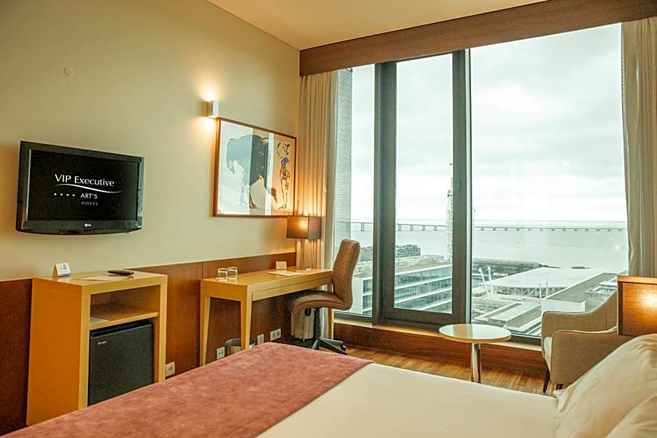 Vip Executive Arts Hotel