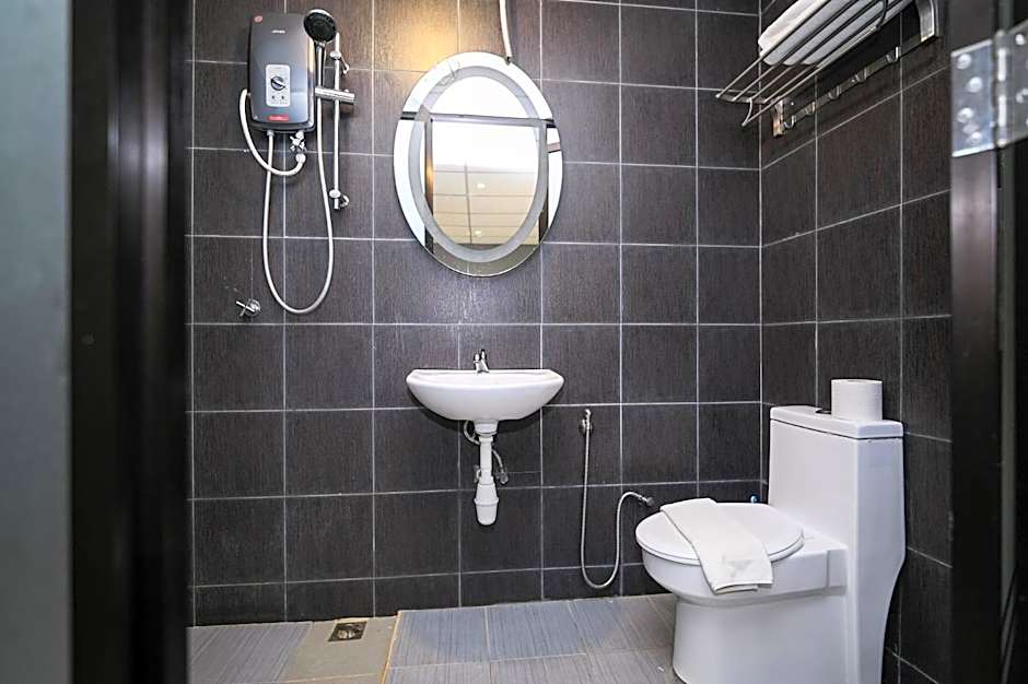 Swing & Pillows @ Beach Street