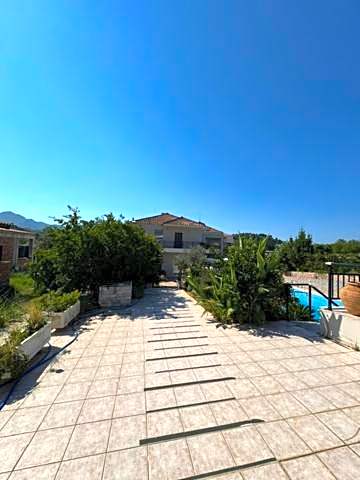 Athina Hotel