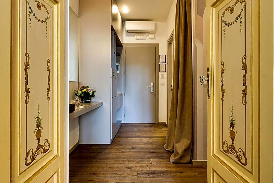 Piazza Farnese Luxury Suites