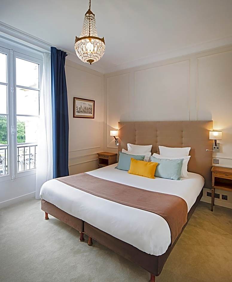 Photo 1 of 11 of Double Room