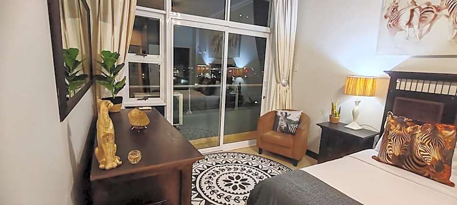 Gateway Oceans - 2 Adults & 4 Children ONLY - Families or 1 Couple only - No parties