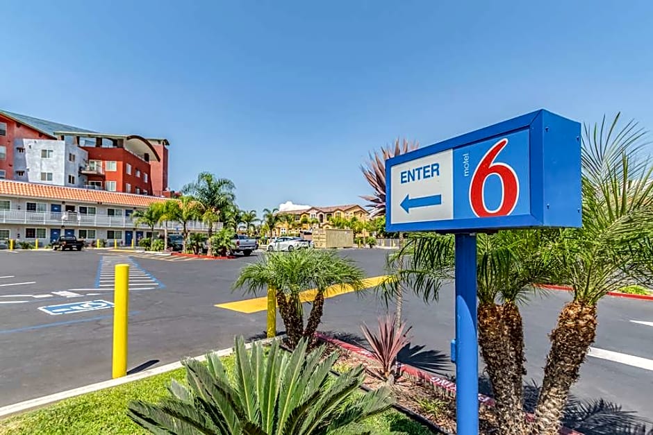 Motel 6 National City, CA