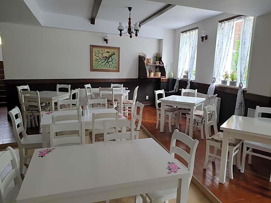 HOTEL HO2 POIANA MARULUI