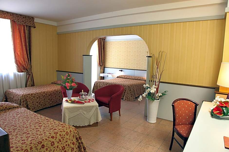 Hotel Maxim
