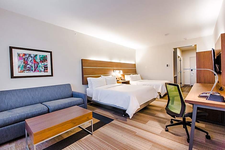 Holiday Inn Express & Suites West Edmonton-Mall Area By IHG