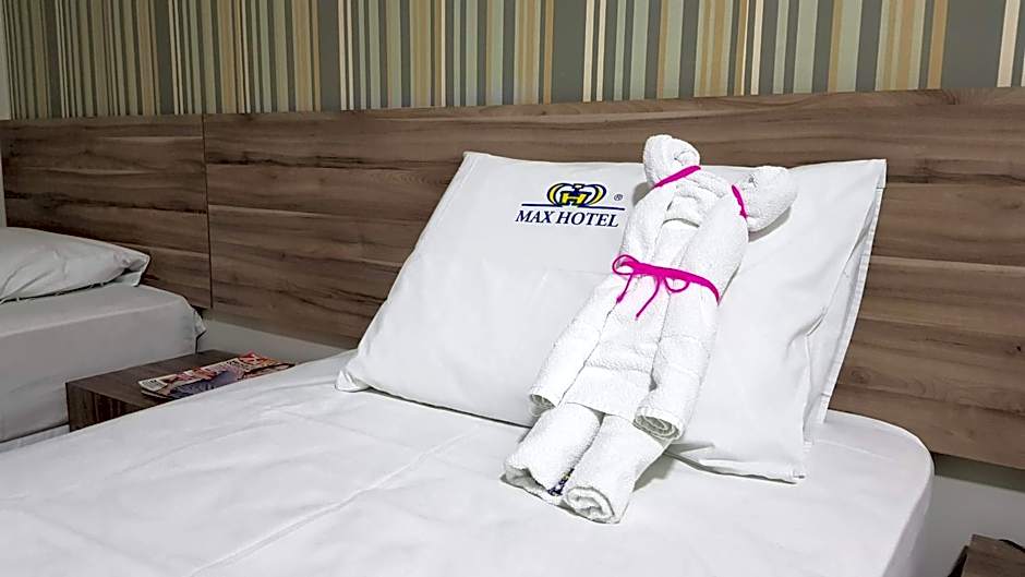 Max Hotel