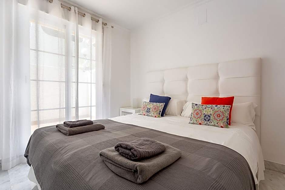 Señorío de Aloha Apartahotel