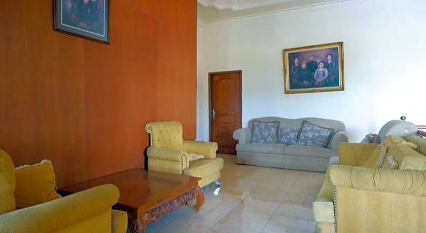 RedDoorz Plus @ Hotel Srikandi Kendari